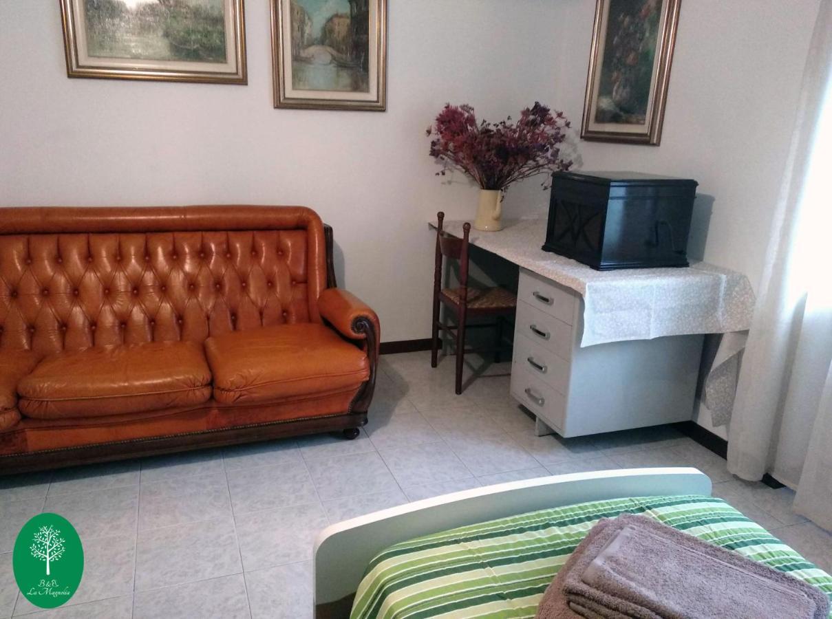 B&B La Magnolia Creazzo ภายนอก รูปภาพ